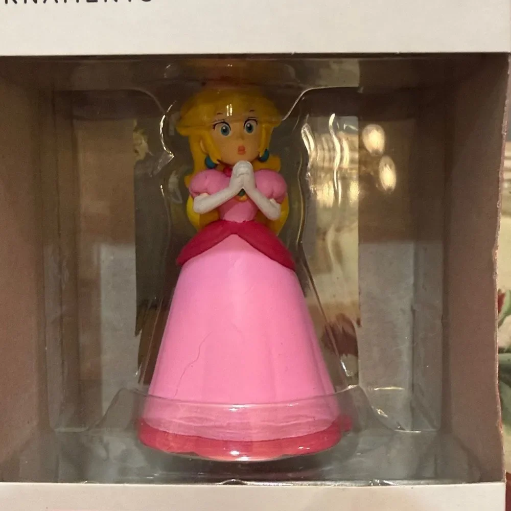 Hallmark Super Mario Princess Peach Christmas Tree Ornament NEW in Box